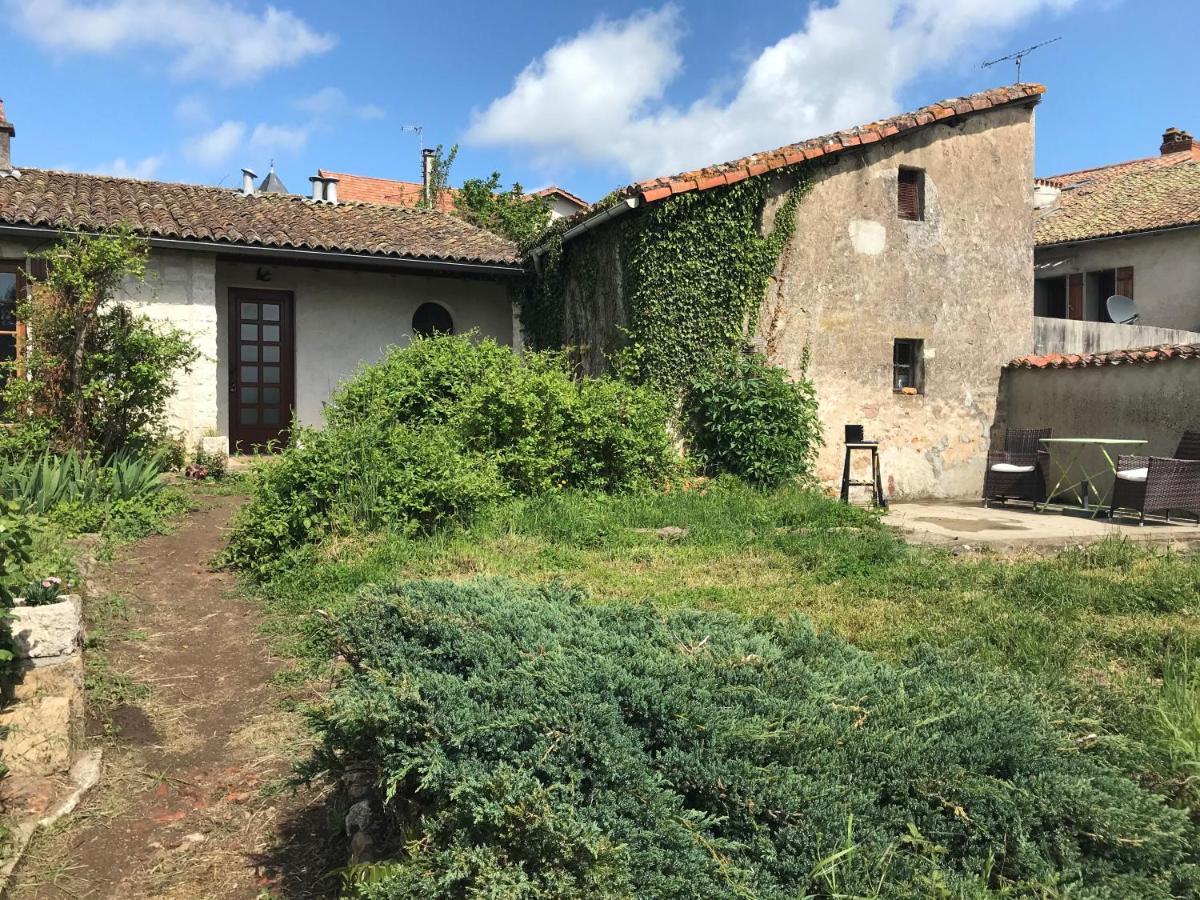 May'S Cottage Availles-Limouzine 外观 照片